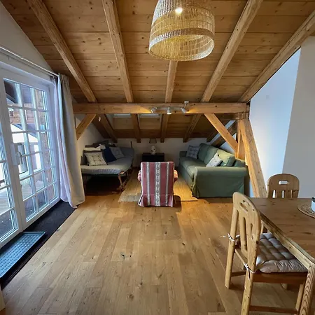 Lindennest - Romantic Lime Loft * 瑞斯·贝·泽费尔德